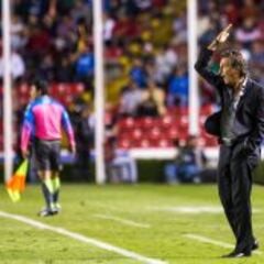 Rubén Omar Romano deja de ser técnico de los Xolos