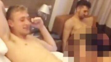 Los tres jugadores durante la orgía que investiga el Leicester