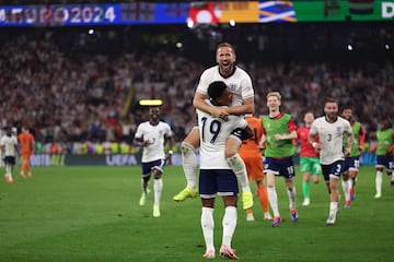  Harry Kane celebra junto a Jude Bellingham su gol en la semifinal de la Eurocopa ante Holanda.