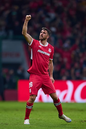  Joao Dias celebrates his goal 2-2 of Toluca during the 15th round match between Toluca and Leon as part of the Liga BBVA MX, Torneo Apertura 2024 at Nemesio Diez Stadium on November 02, 2024 in Toluca, Estado de Mexico, Mexico.