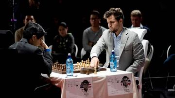 Carlsen y Caruana pelean este miércoles por el liderado
