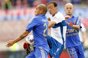 Universidad de Chile y Universidad Católica se miden por la 13a fecha del Apertura.