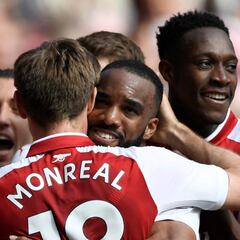 Primer homenaje a Wenger antes de recibir al Atlético