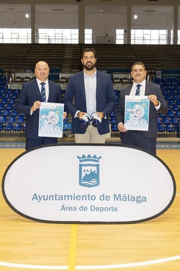 Borja Vivas, concejal de Deportes, en el centro de la imagen.