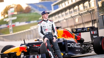 Kalle Rovanperä posing in front of the Red Bull Racing Formula car at the Red Bull Ring, in Austria, on November 1. // Michael Jurtin / Red Bull Content Pool // SI202411060173 // Usage for editorial use only //
