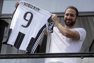 Fabián: Real Madrid happy to play waiting game for Napoli star