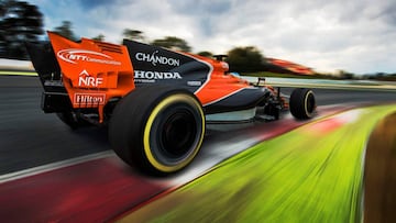 El McLaren Honda de 2017 pilotado por Fernando Alonso.