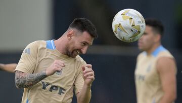 Conmebol presenta el balón para la final de la Copa América