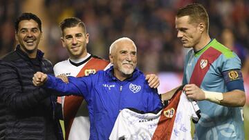 Despedida a Isi en el Estadio de Vallecas.