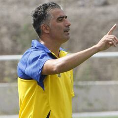 Víctor Afonso: "La organización táctica del equipo no es la adecuada"