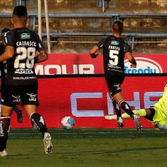 Arquero de Palestino deberá ser operado tras su grave lesión