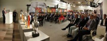 Alfredo Relaño, director de AS, durante la presentación de la colección 'Cien jugadores y Momentos de la Selección'.