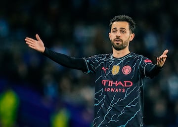 Bernardo Silva es otra de las alternativas que baraja la dirección deportiva del PSG para intentar compensar la salida de Kylian Mbappé. La temporada pasada durante Luis Campos, que también le fichó, como a Osimhen, pero para el Mónaco, tanteó su incorporación.