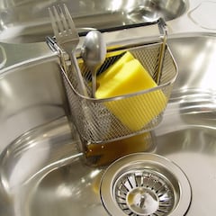 Los objetos que tocas a diario y tienen más bacterias que la taza del inodoro