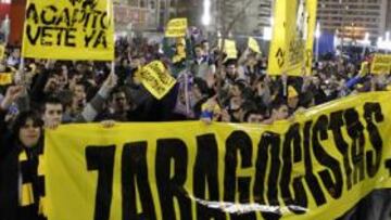 <b>PIE DE FOTO. </b>Texto pie de foto Mayúsculas+4