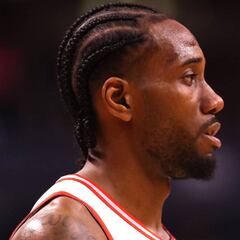 ¿Solución para que Kawhi siga en los Raptors? Un contrato corto