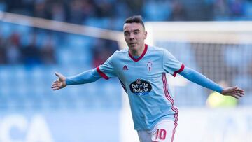 El delantero Iago Aspas celebra un gol con el Celta en el estadio de Balaídos.