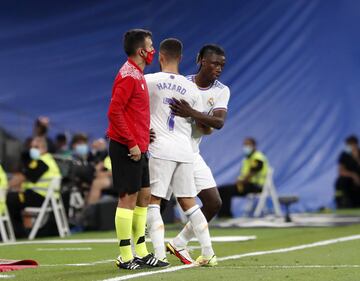 Debut de Camavinga al entrar al campo en sustitución de Hazard.