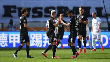 El entrenador del Augsburgo se llama "doblemente idiota"