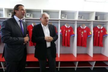 Juan Antonio Pizzi recorrió las instalaciones de Juan Pinto Durán junto a Arturo Salah.