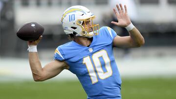Al inicio de la campaña Anthony Lynn puso a Tyrod Taylor en los controles de la ofensiva, pero un incidente médico le abrió las puertas al egresado de Oregon.