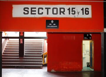 Uno de los vomitorios de acceso a Mestalla. 