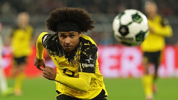 DORTMUND (Germany), 02/12/2025.- Karim Adeyemi of Dortmund in action during the DFB Cup round of sixteen match between Borussia Dortmund and Bayer 04 Leverkusen, in Dortmund, Germany, 02 December 2025. (Alemania) EFE/EPA/FRIEDEMANN VOGEL The DFB regulations prohibit any use of photographs as image sequences and/or quasi-video.