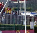 Un centenar de españoles se quedan sin ver entrenar a la Selección