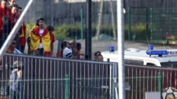 DEP56. GNIEWINO (POLONIA), 12/06/2012.- La policía polaca acude al entrenamiento de la selección española hoy, 12 de junio de 2012, en la localidad de Gniewino, con vistas a su segundo partido en la Eurocopa de fútbol. EFE/Juan Carlos Cárdenas