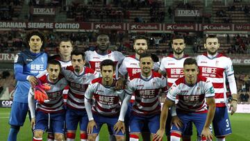 El Granada posa antes de jugar contra el Osasuna.