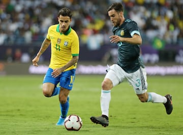 Philippe Coutinho y Nicolás Tagliafico.