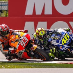 "Márquez es más valiente que Rossi, que se rinde antes"