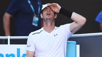 Andy Murray, durante un descanso en su partido ante Mischa Zverev en el Abierto de Australia.