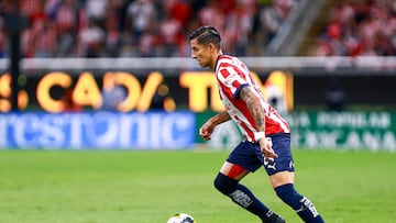 Carlos Cisneros of Guadalajara during the 10th round match between Guadalajara and Monterrey as part of the Liga BBVA MX, Torneo Apertura 2024 at Akron Stadium on September 28, 2024 in Guadalajara, Jalisco, Mexico.