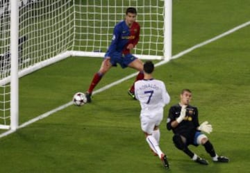 27 de mayo de 2009. La final de la Champions de ese año fue Barcelona-Manchester United en el Olímpico de Roma.
Ocasión fallada de Cristiano Ronaldo. 