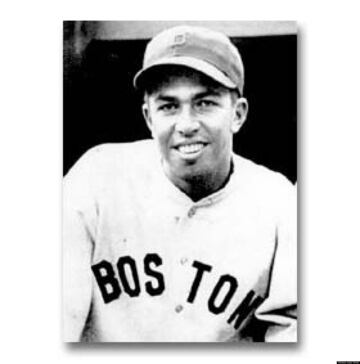 Almada es uno de los contados mexicanos que han puesto su nombre en el Salón de la Fama de la MLB. Su primer equipo fueron los Red Sox, en donde se convirtió en el primer jugador de dicha nacionalidad en llegar a la MLB. Tuvo un promedio de bateo de .284 con 15 vueltas al parque y 363 carreras.