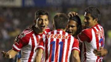 Chivas por fin ganó en la Liga MX tras vencer al Querétaro