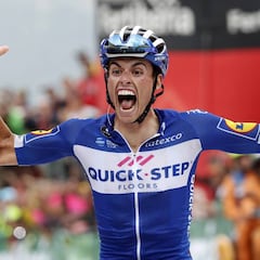 Mas y Fuglsang liderarán a Astana y Deceuninck en el Tour