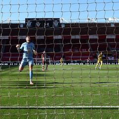 El Arsenal de Arteta suma su primera victoria tras el parón