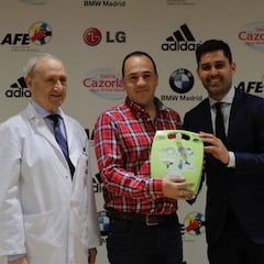 La AFE reparte desfibriladores a 29 clubes de la Comunidad de Madrid