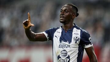 Mohamed sobre Loba: “Estoy muy feliz por él, hoy nos ayudó con 2 goles”