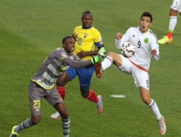 Buen ambiente en el estadio El Teniente de Rancagua en donde se enfrentan Ecuador y México. Comienzan a definirse los clasificados de la Copa América.