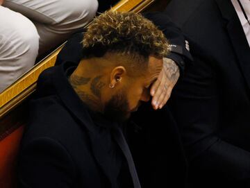 Hoy comienza el juicio del fichaje de Neymar por el Barça. Al jugador brasileño se le piden cinco años de prisión por presunta corrupción y estafa. También están acusados Sandro Rosell y Josep María Bartomeu. En la foto, Neymar durante el juicio. 