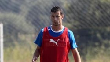 <b>CONCENTRADO. </b>Álvaro Vázquez, en un momento del entrenamiento de ayer.
