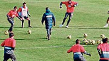 <b>ENTRENAMIENTO. </b>Todos los jugadores se ejercitaron en el Cerro del Espino antes de la reunión con Enrique Cerezo.
