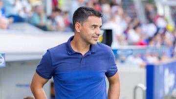 Míchel, entrenador del Huesca.