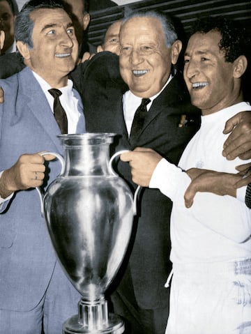 Y dos como entrenador del Real Madrid  (1960 y 1966)