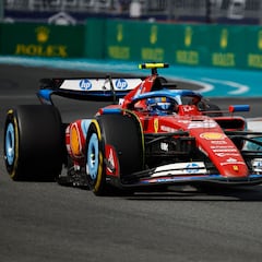 Carlos Sainz evita dos accidentes, pero se marcha con una sanción