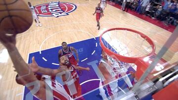 El increíble palmeo de Morris sobre la bocina reina en el top