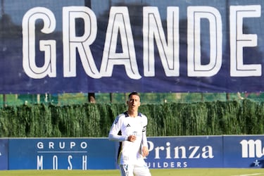 Callejón cuelga las botas salvando al Marbella